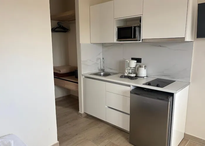 Barbie Ii Hotel Ialysos (Rhodes)