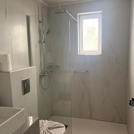 מלון Barbie Ii יאליסוס